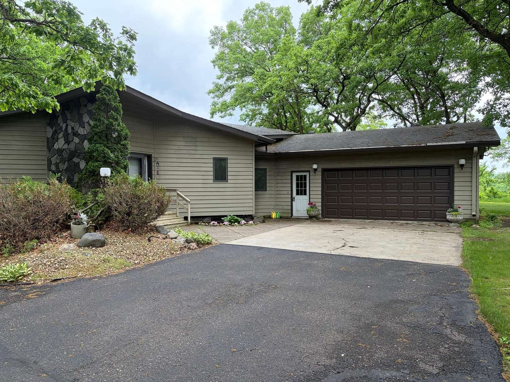 2.5 Acres of Land with Home for Sale in Little Falls, Minnesota