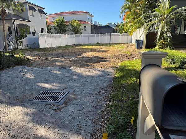 0.11 Acres of Residential Land for Sale in Tampa, Florida