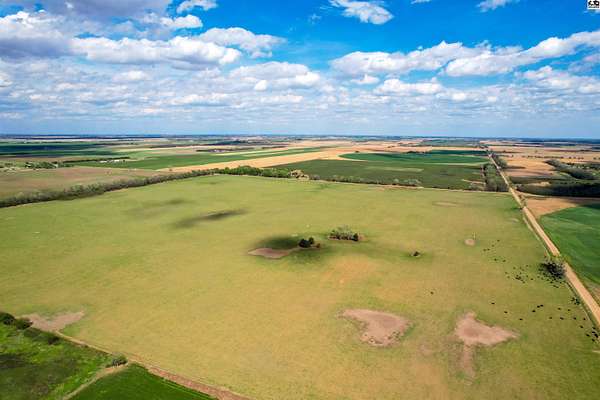 157 Acres of Land for Sale in Sylvia, Kansas
