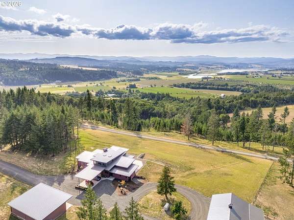 125 Acres of Land with Home for Sale in Gaston, Oregon