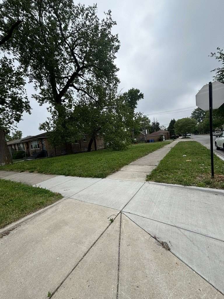 0.07 Acres of Land for Sale in Chicago, Illinois