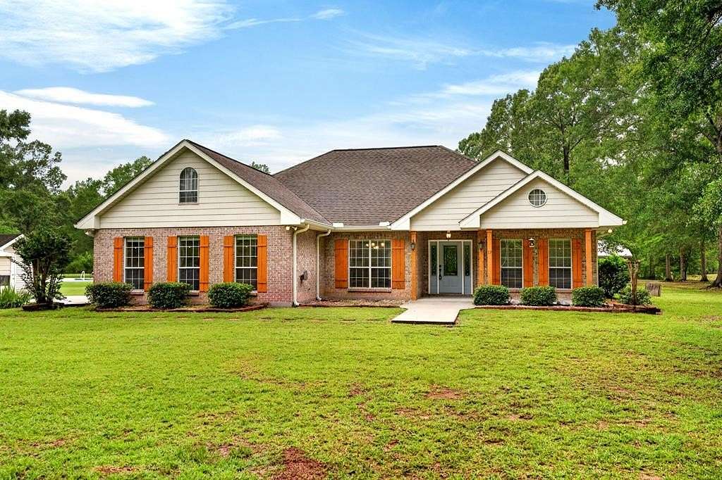 1.72 Acres of Land with Home for Sale in Poplarville, Mississippi