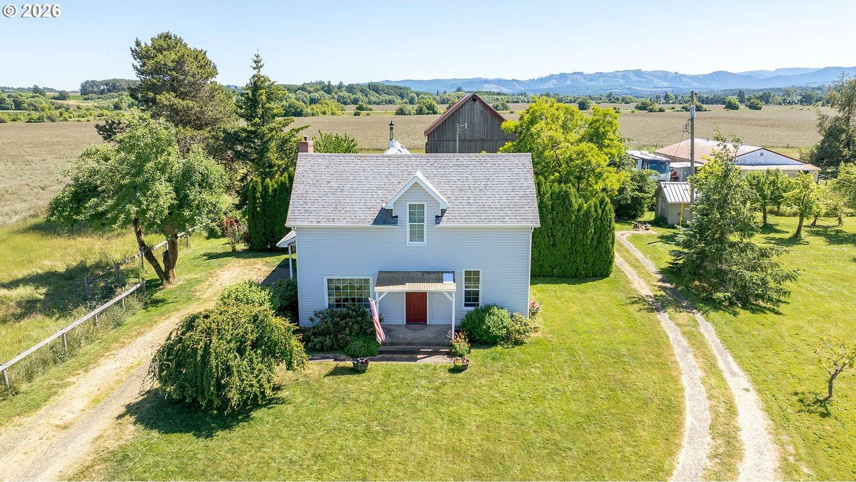6.78 Acres of Land with Home for Sale in Sheridan, Oregon