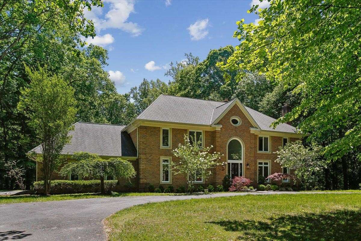 2 Acres of Land with Home for Sale in Potomac, Maryland