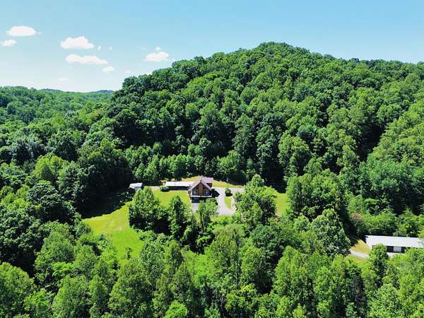 15 Acres of Land with Home for Sale in Quincy, Kentucky