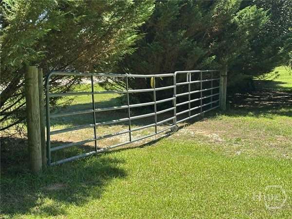 3 Acres of Residential Land for Sale in Colbert, Georgia
