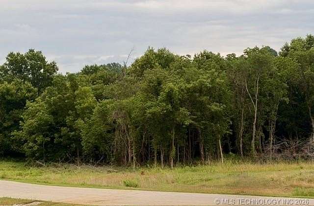 1 Acre of Residential Land for Sale in Coweta, Oklahoma