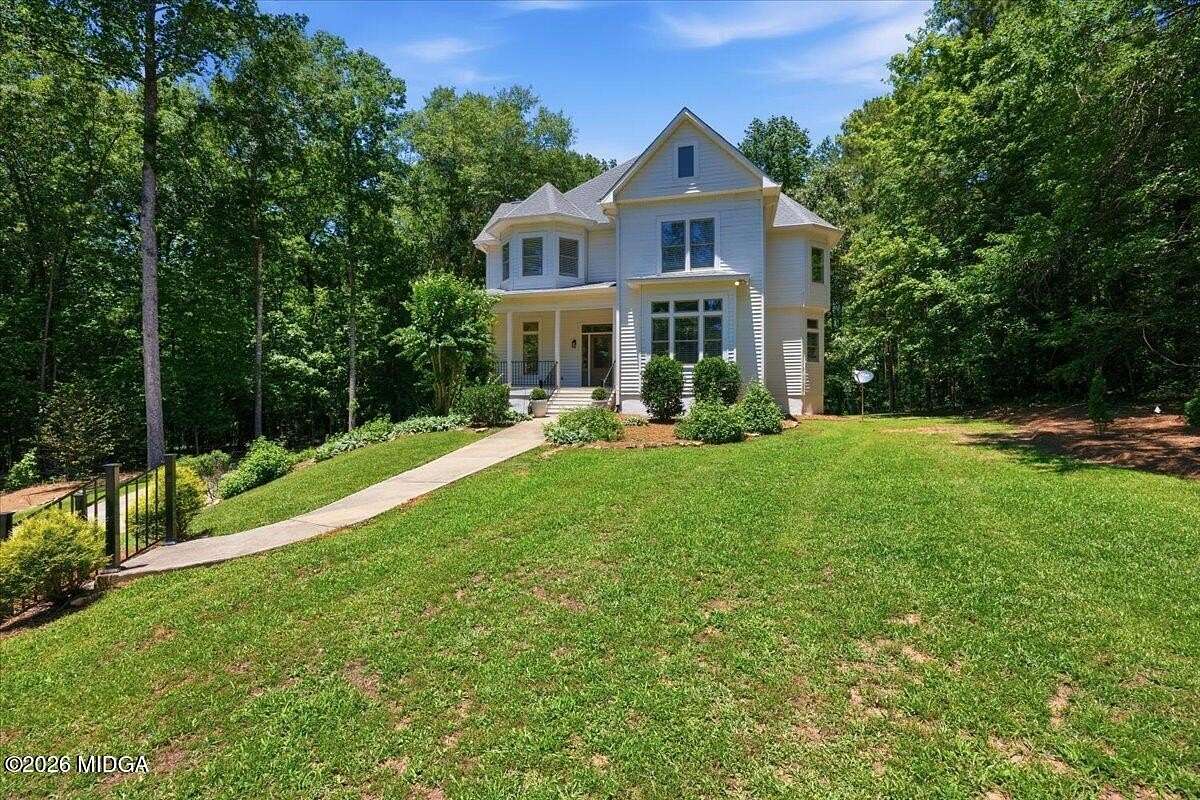 2.33 Acres of Land with Home for Sale in Macon, Georgia