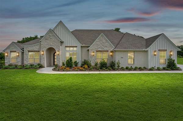 2 Acres of Land with Home for Sale in Weatherford, Texas