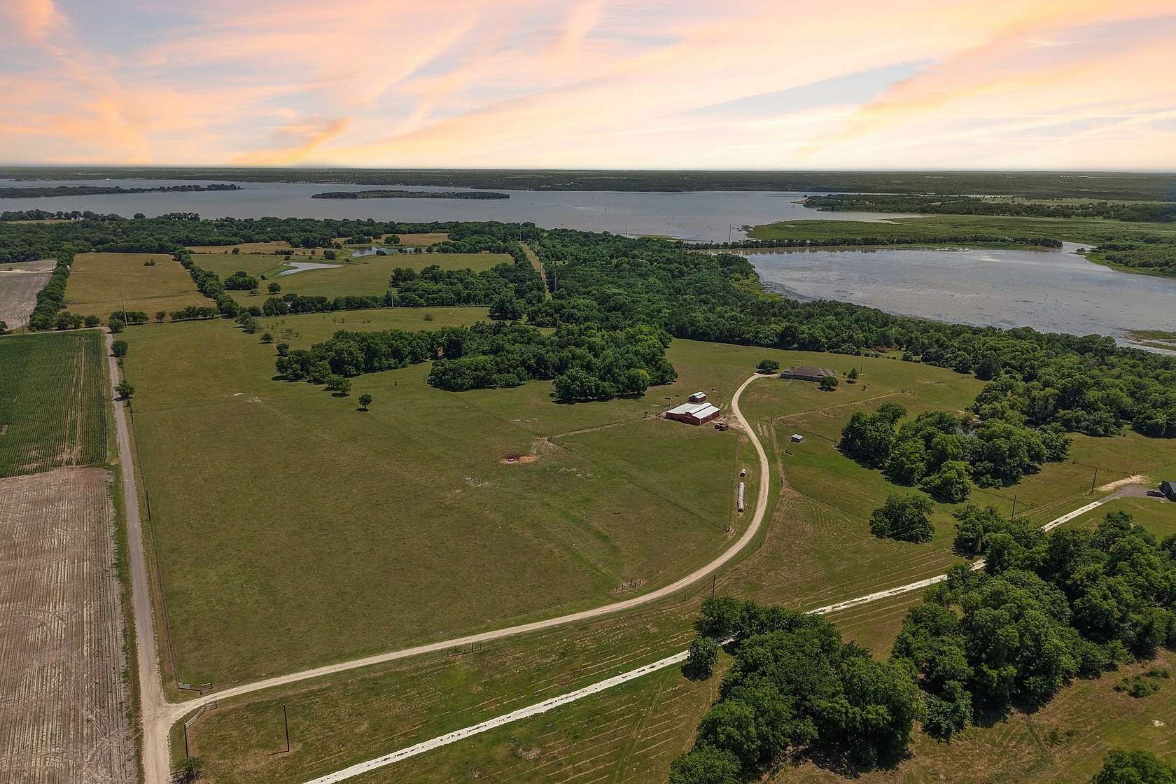 28 Acres of Land with Home for Sale in Powell, Texas