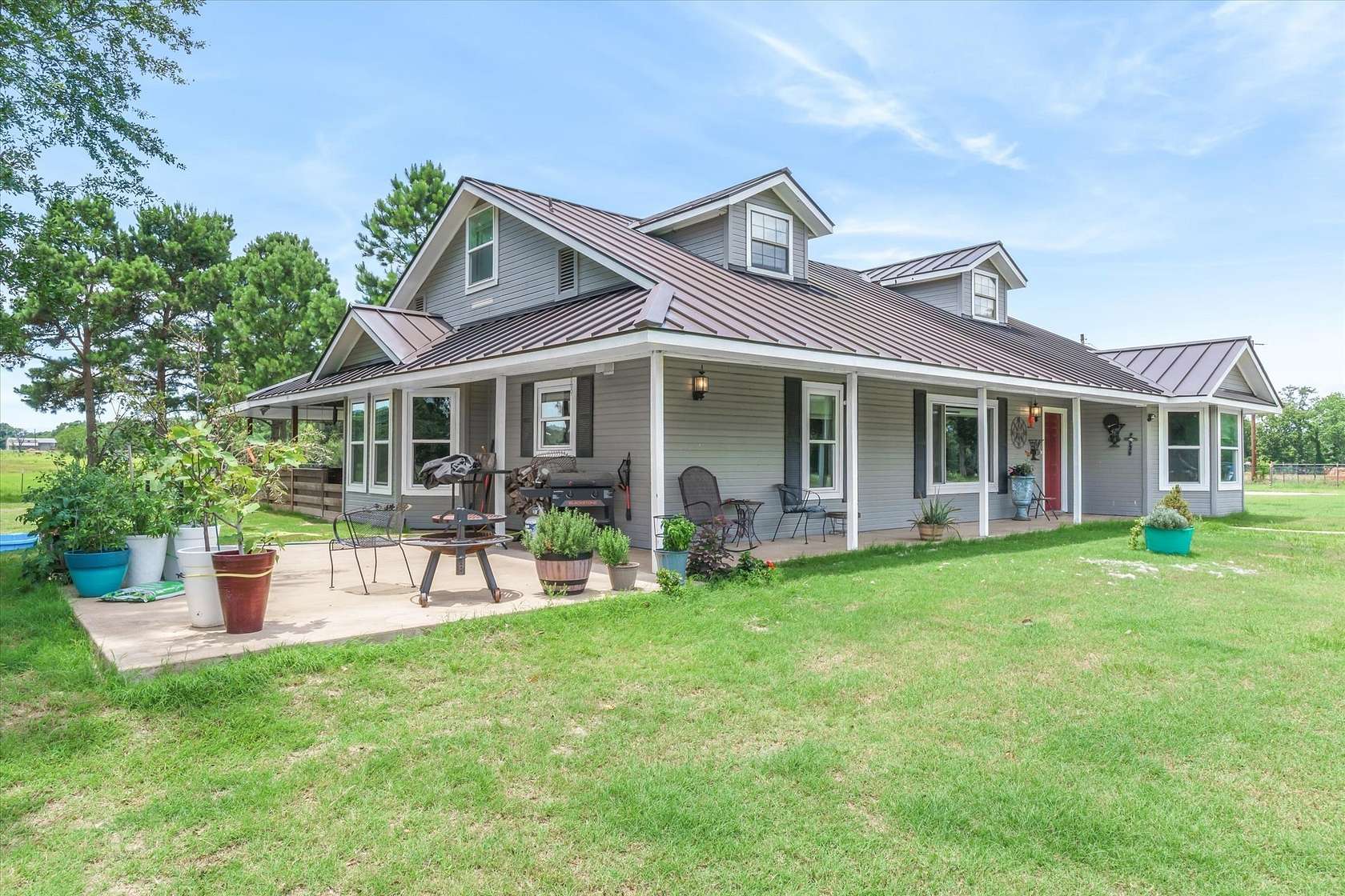 15.3 Acres of Land with Home for Sale in Edgewood, Texas