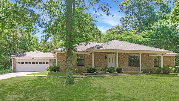 1.5 Acres of Land with Home for Sale in Arthur City, Texas