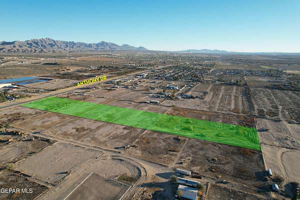 10 Acres of Mixed-Use Land for Sale in Anthony, New Mexico