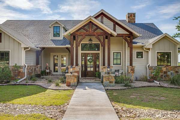 25 Acres of Land with Home for Sale in Weatherford, Texas