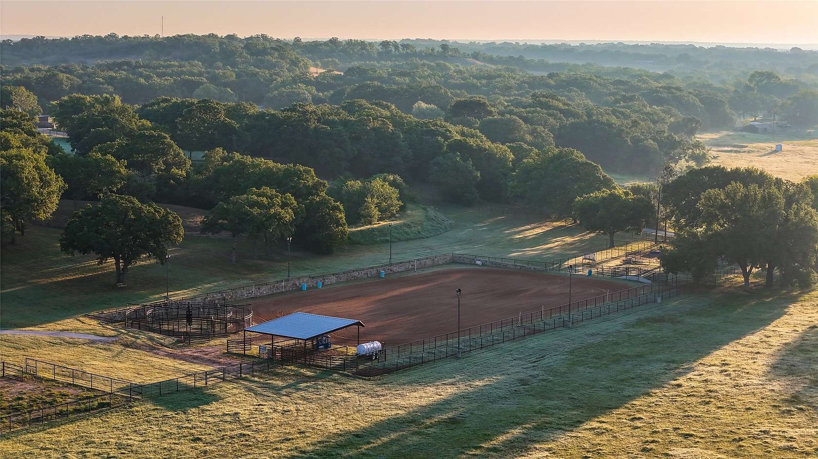 277 Acres of Land with Home for Sale in Alvord, Texas