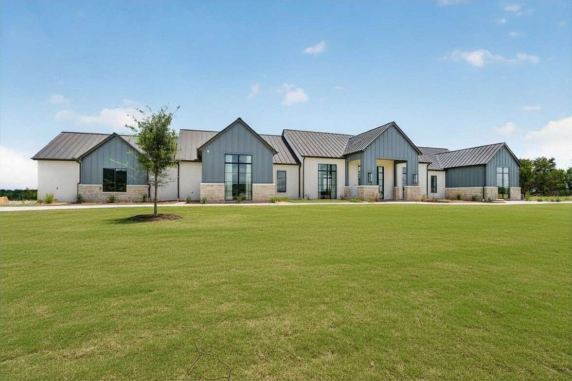 6.57 Acres of Land with Home for Sale in Strawn, Texas
