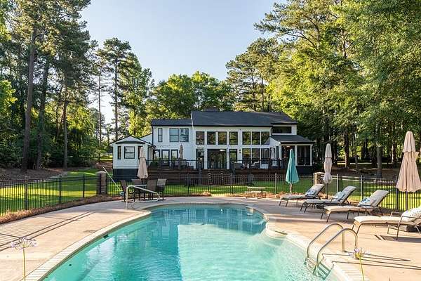 1.5 Acres of Land with Home for Sale in Milledgeville, Georgia