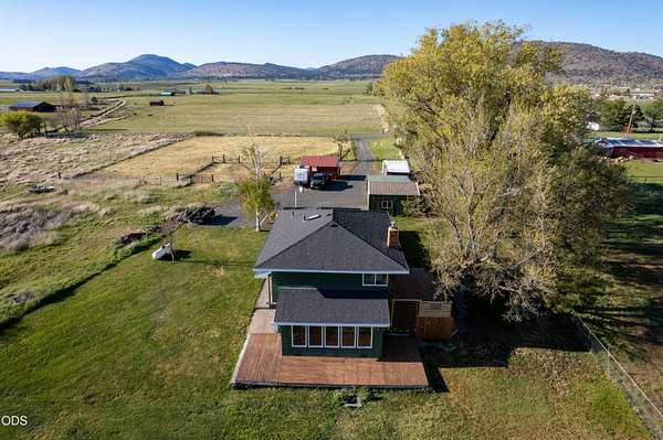 2.58 Acres of Land with Home for Sale in Klamath Falls, Oregon