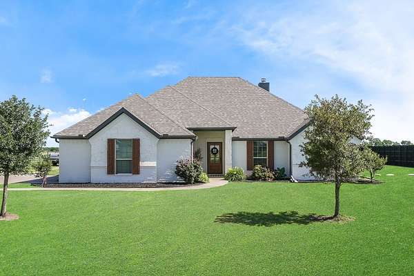1.58 Acres of Land with Home for Sale in Caddo Mills, Texas