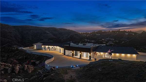 31.3 Acres of Agricultural Land with Home for Sale in Bell Canyon, California