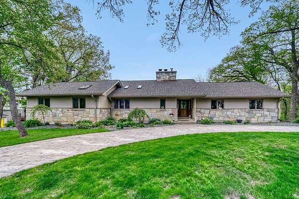 2.12 Acres of Land with Home for Sale in Elgin, Illinois