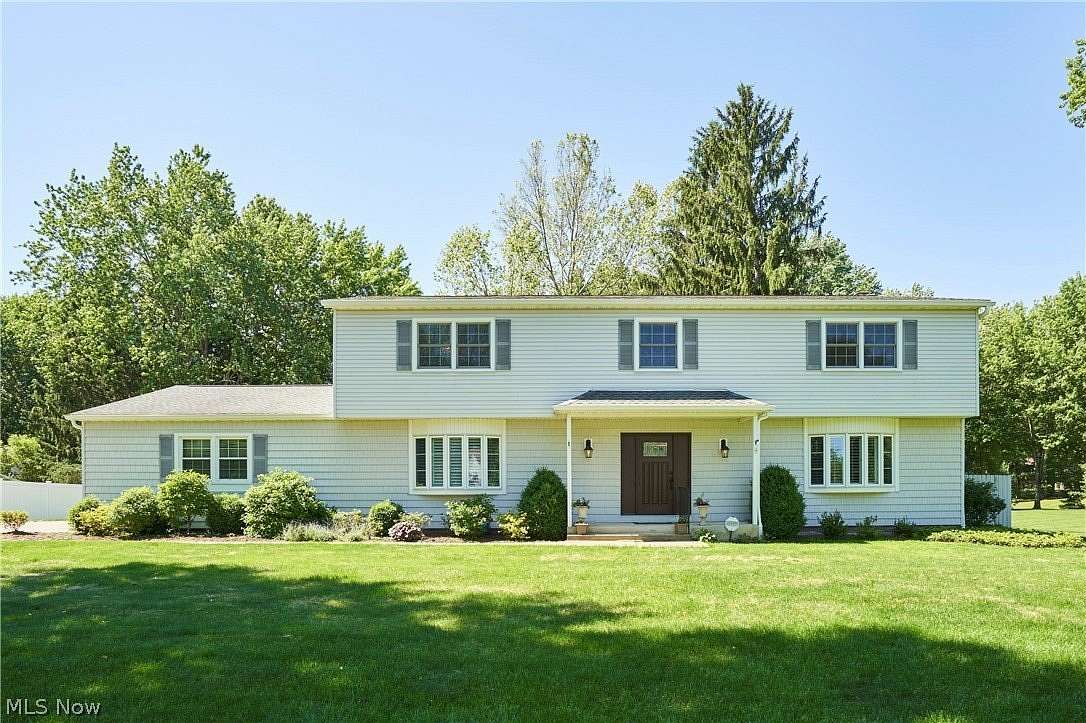 2.75 Acres of Land with Home for Sale in Akron, Ohio