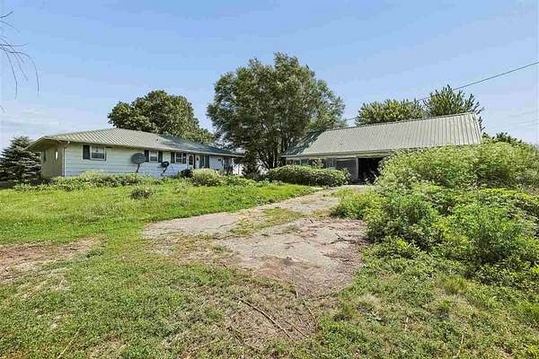 2 Acres of Land with Home for Sale in Jackson Township, Iowa