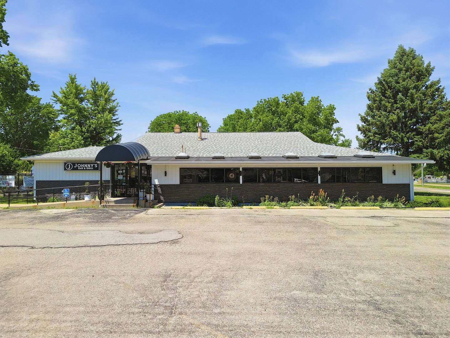 2.52 Acres of Commercial Land for Sale in Sterling, Illinois
