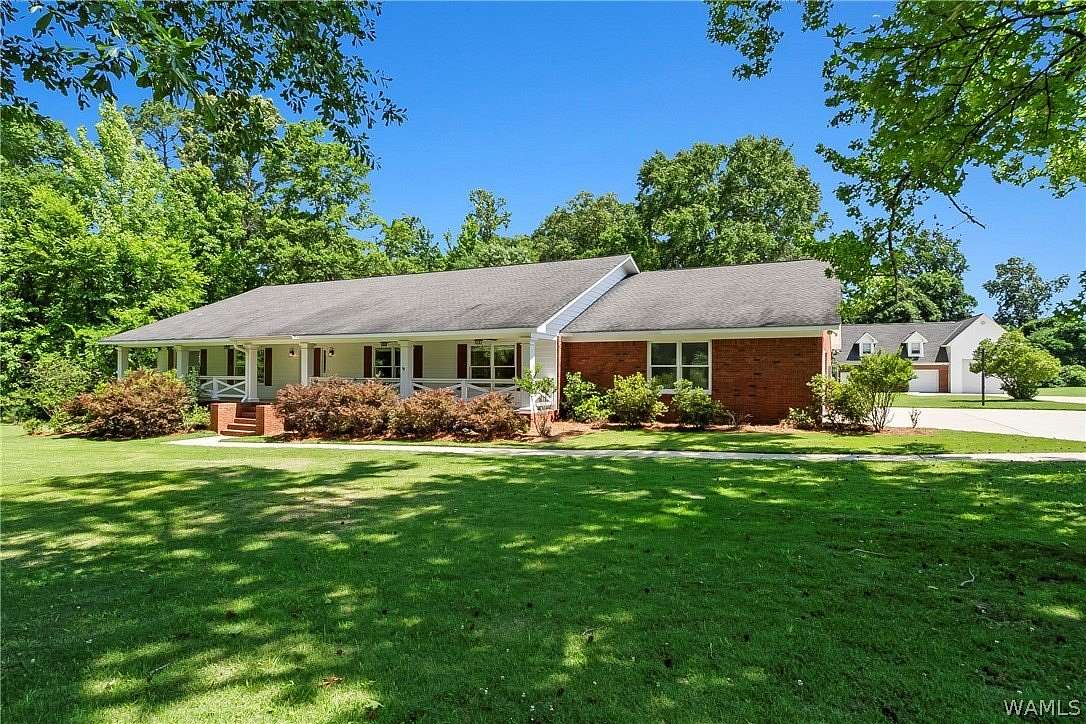 5 Acres of Land with Home for Sale in Tuscaloosa, Alabama