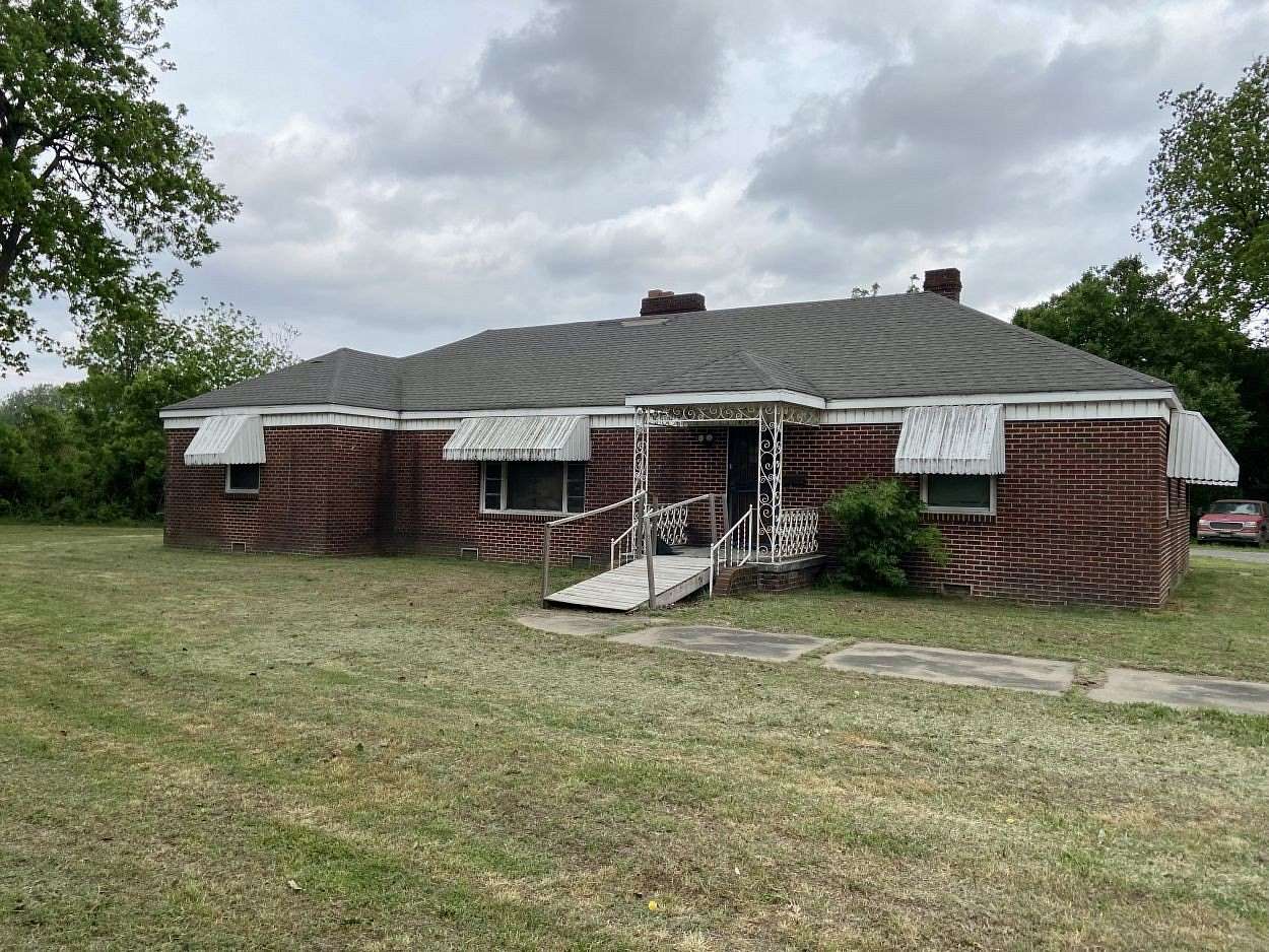 2 Acres of Land with Home for Sale in Steele, Missouri