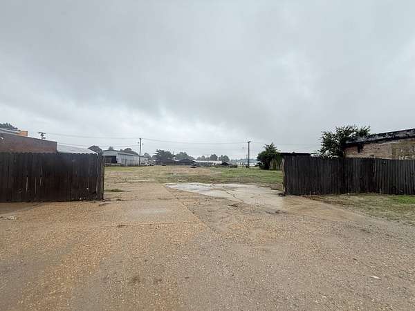 0.63 Acres of Commercial Land for Sale in Kennett, Missouri
