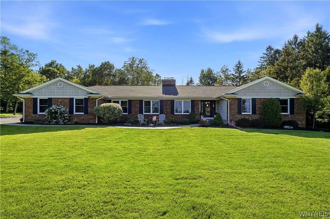 2.2 Acres of Land with Home for Sale in Clarence, New York
