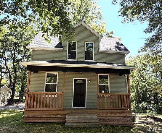 1.6 Acres of Land with Home for Sale in Belleville, Illinois