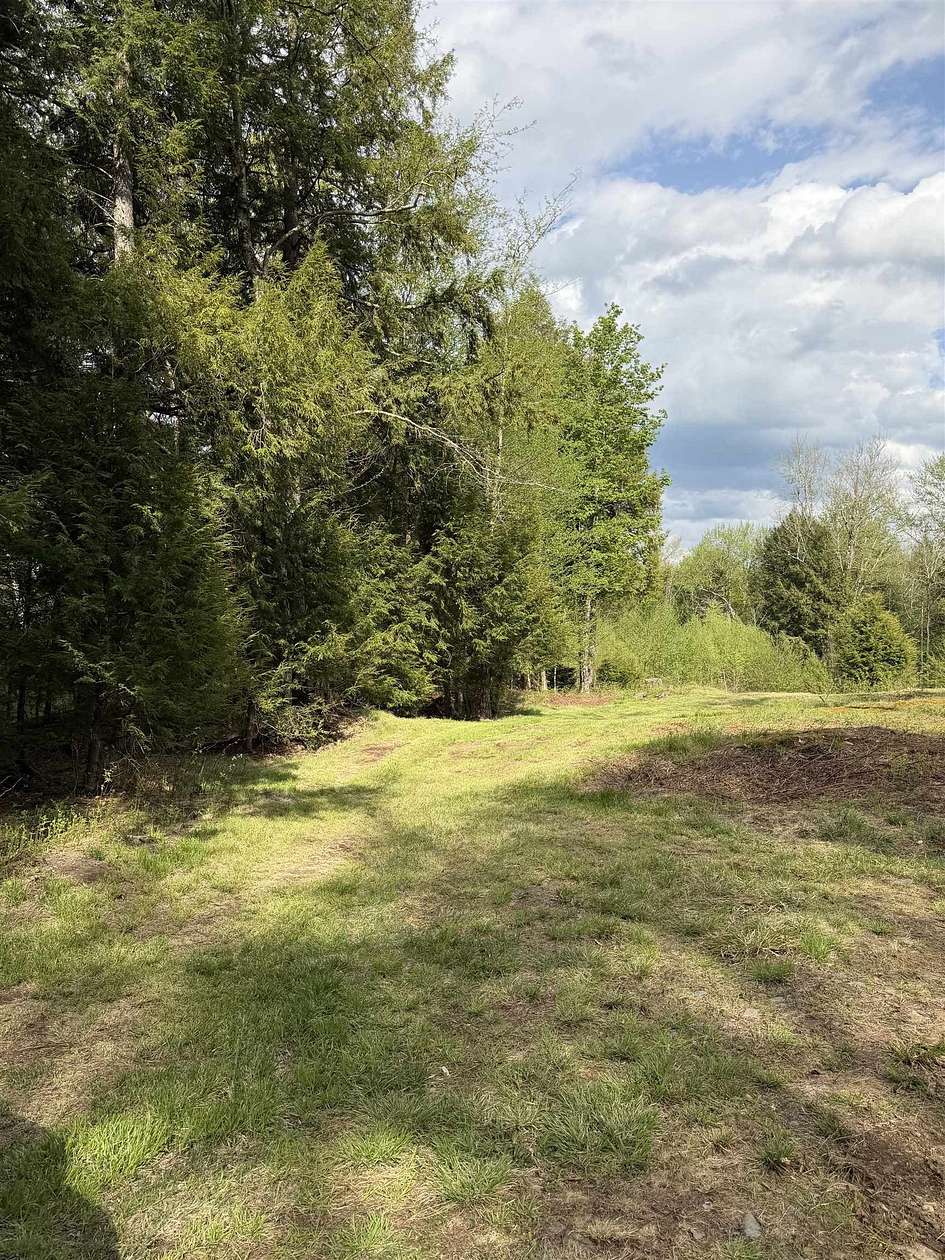 5.28 Acres of Residential Land for Sale in Hyde Park, Vermont
