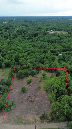 1 Acre of Residential Land for Sale in Ladonia, Texas