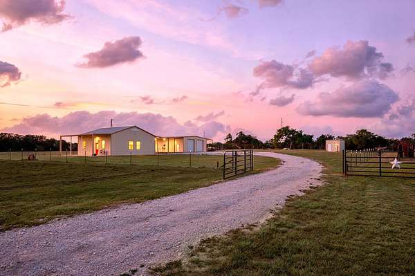 39 Acres of Land with Home for Sale in Hico, Texas