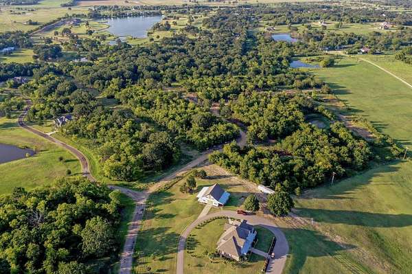 1 Acre of Residential Land for Sale in Sulphur Springs, Texas