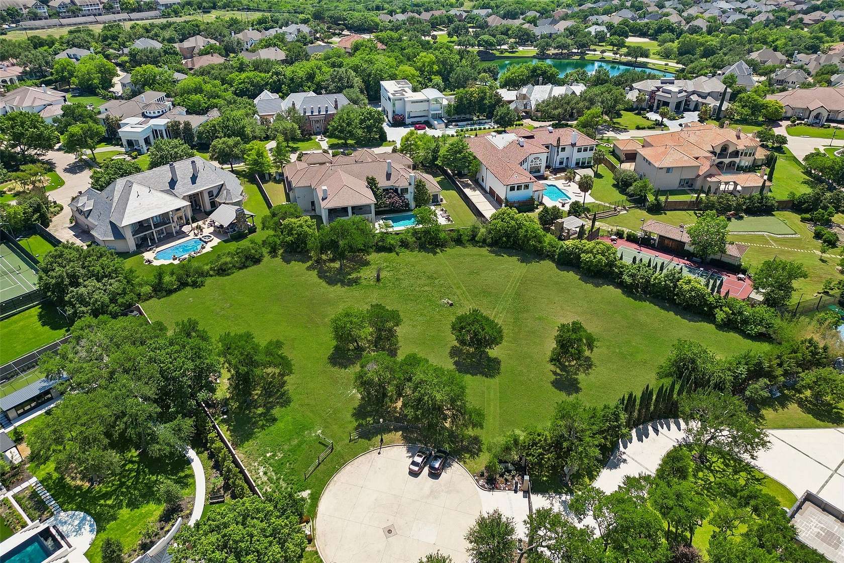 1.5 Acres of Residential Land for Sale in Plano, Texas