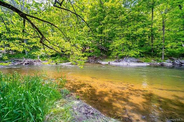 3.8 Acres of Residential Land for Sale in Hyde Park, New York