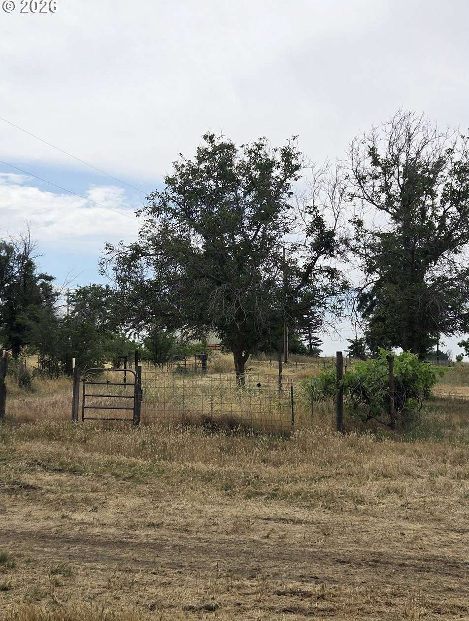 3 Acres of Residential Land for Sale in Boardman, Oregon