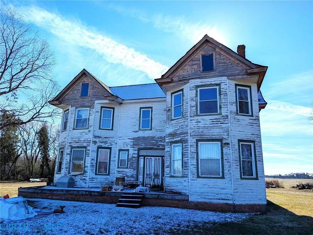 1.5 Acres of Land with Home for Sale in Center Cross, Virginia