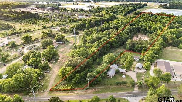12 Acres of Recreational & Residential Land for Sale in Tyler, Texas