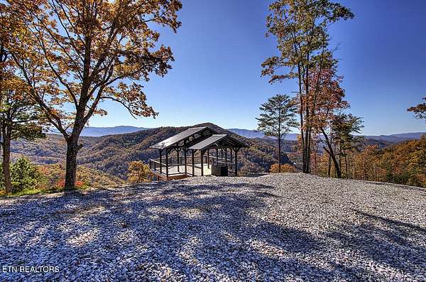 342 Acres of Recreational & Residential Land for Sale in Walland, Tennessee