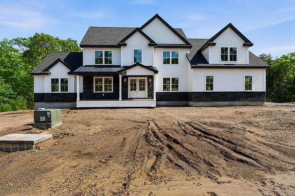 9 Acres of Land with Home for Sale in Pelham, New Hampshire