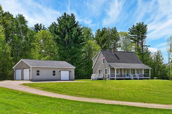 1.5 Acres of Land with Home for Sale in West Gardiner Town, Maine