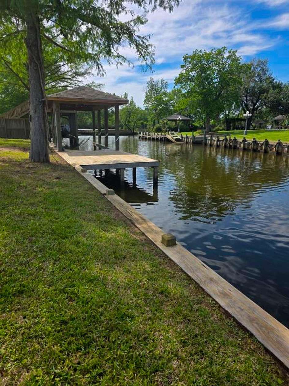 0.33 Acres of Residential Land for Sale in Bridge City, Texas