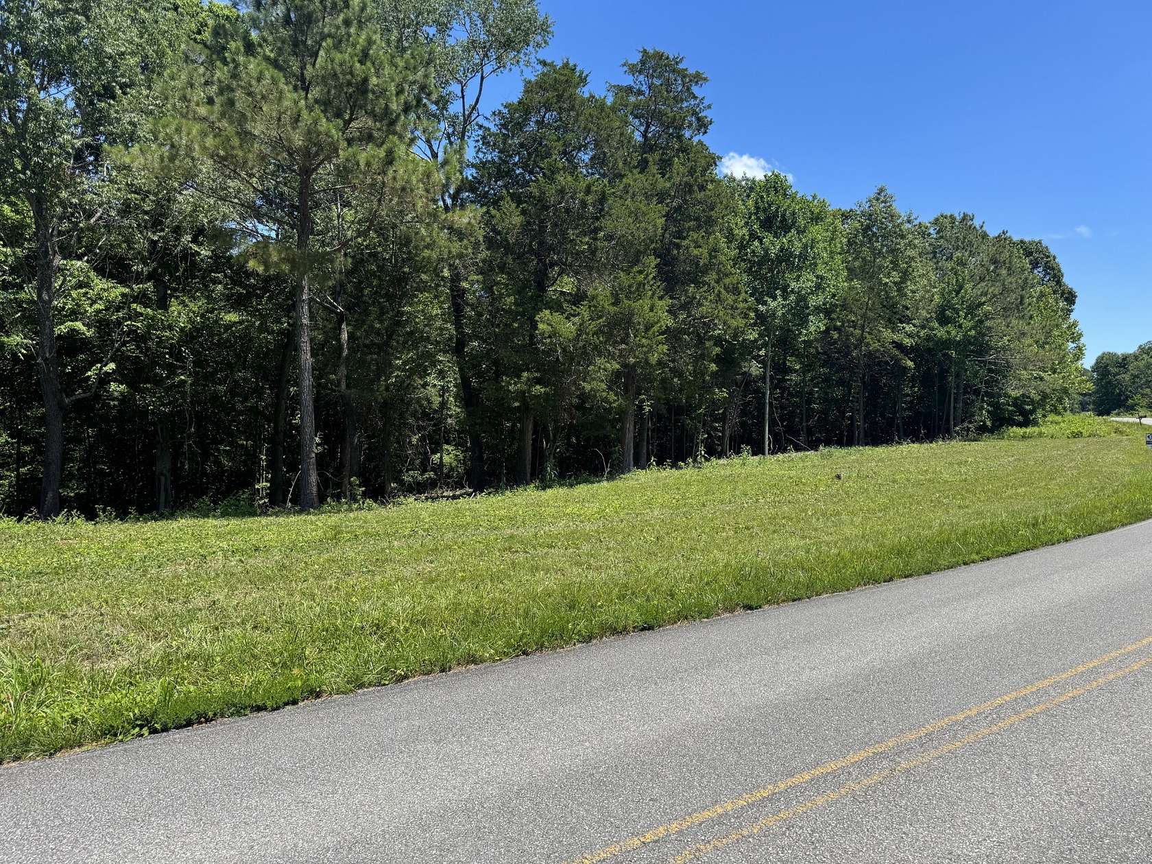 2.24 Acres of Residential Land for Sale in Dickson, Tennessee