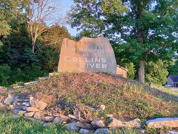 1.36 Acres of Residential Land for Sale in McMinnville, Tennessee