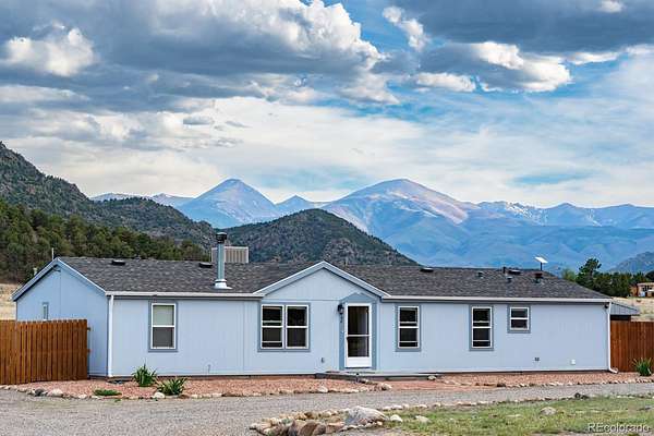 1.6 Acres of Land with Home for Sale in Cotopaxi, Colorado