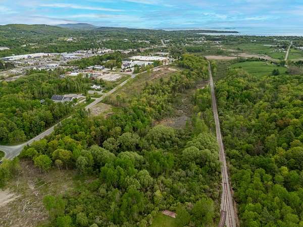 6.3 Acres of Commercial Land for Sale in Thomaston, Maine